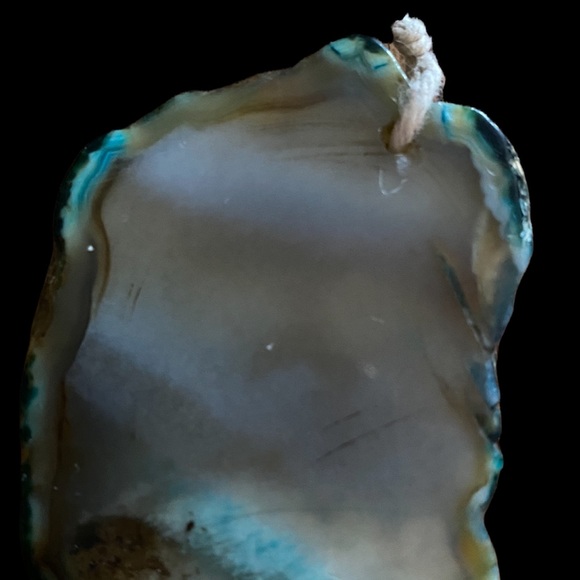 Beautiful Unique Agate Gemstone Pendant - Picture 3 of 8